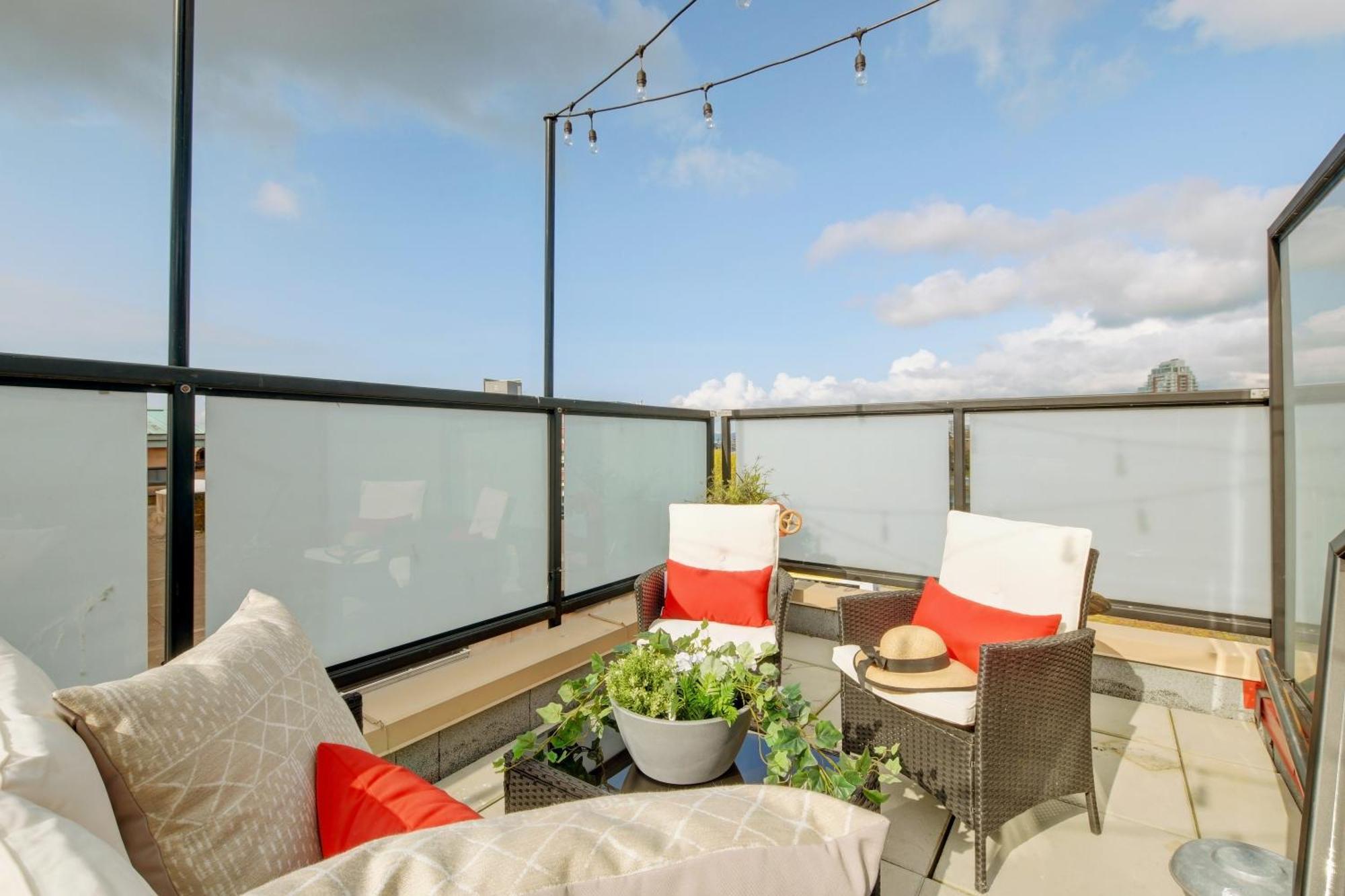 Victoria'S Parliamentary Suite With Private Rooftop Patio & Harbour View المظهر الخارجي الصورة