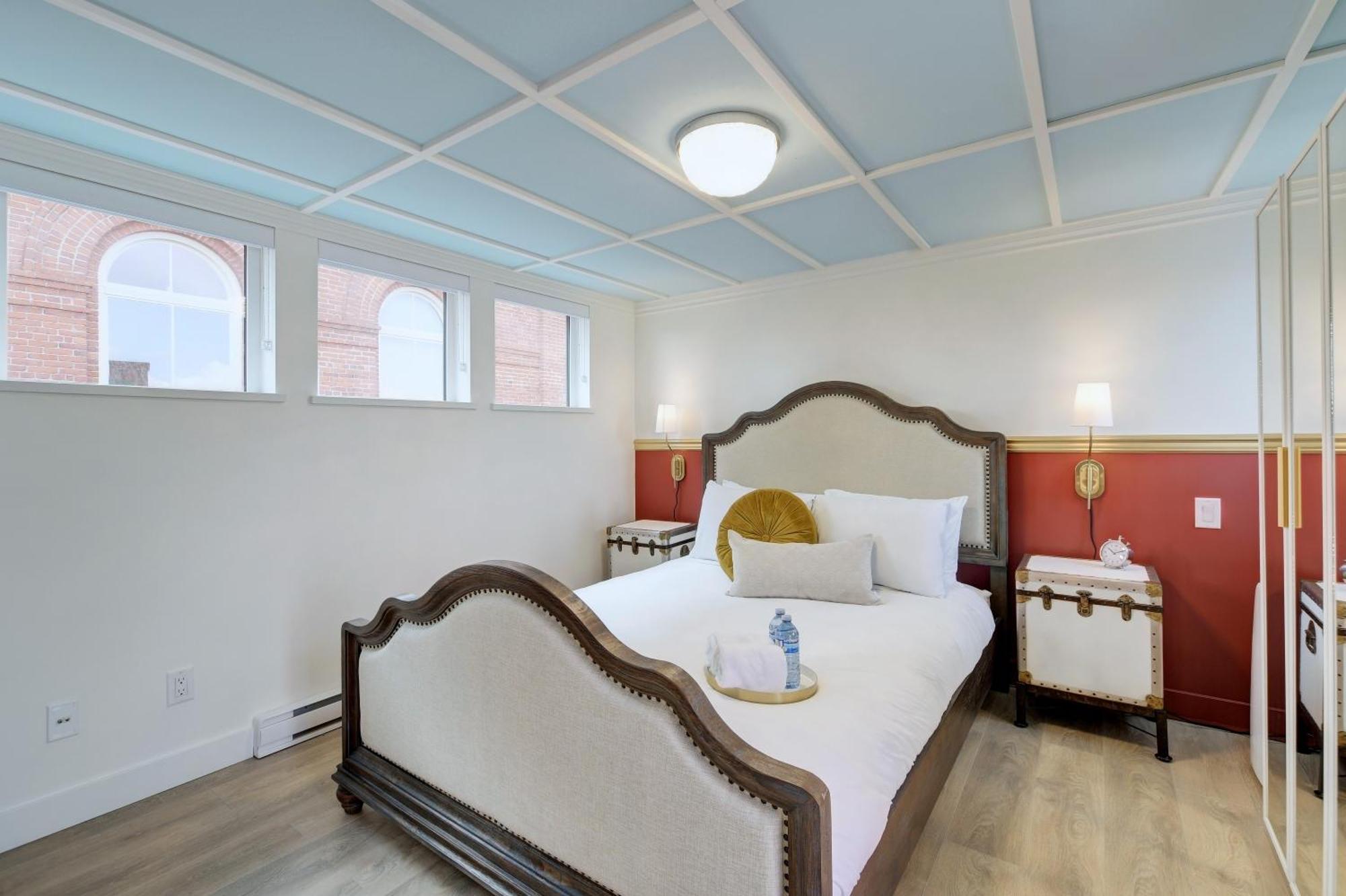 Victoria'S Parliamentary Suite With Private Rooftop Patio & Harbour View المظهر الخارجي الصورة